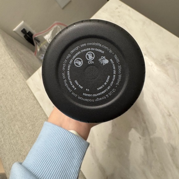 Owala FreeSip 30 oz Black Out of Bounds Golf Water Bottle Special Edition NWT - Picture 6 of 9